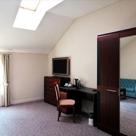 Palac Mortegi Hotel & Spa- Restauracja Szlachecka, Spa, Basen, Sauny, Jazda Konna, Mini Zoo- Luksus, Relaks I Przyroda W Jednym! Lubawa Стая снимка